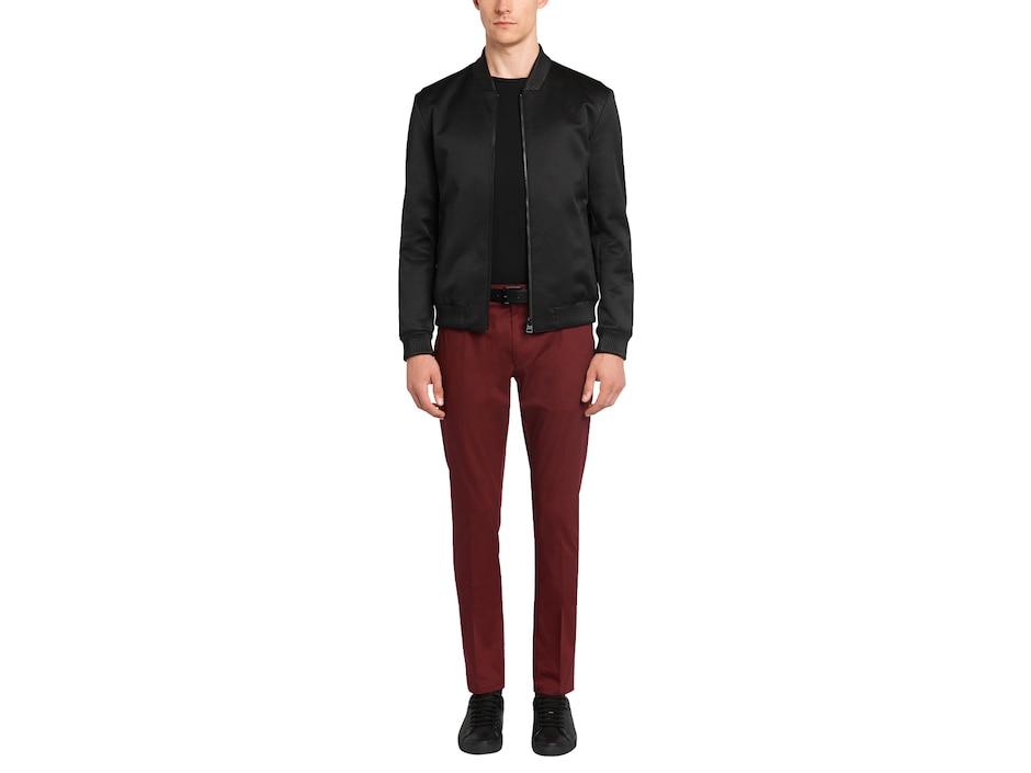 Set de playeras corte slim fit cuello redondo negra 2