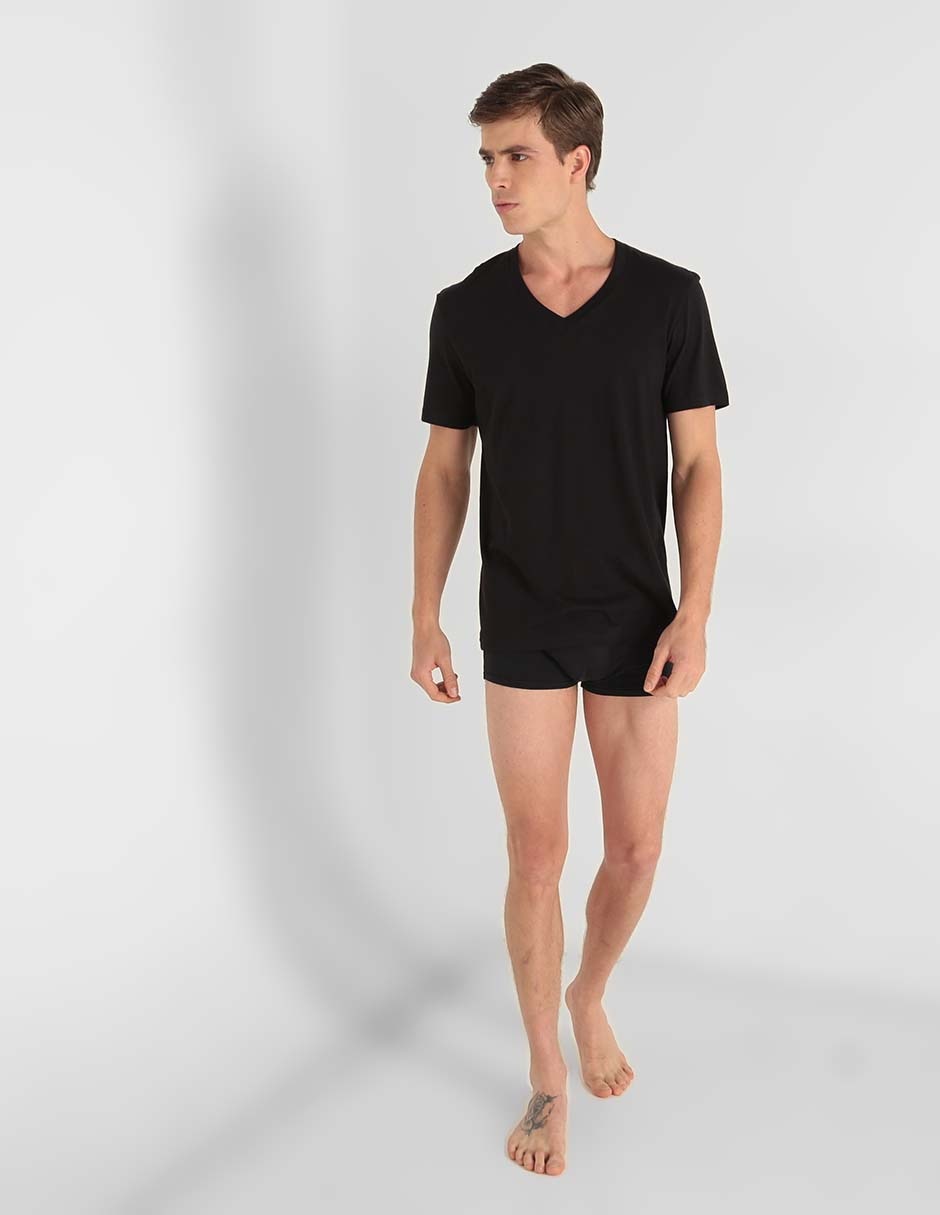 Set camiseta cuello redondo para hombre 3
