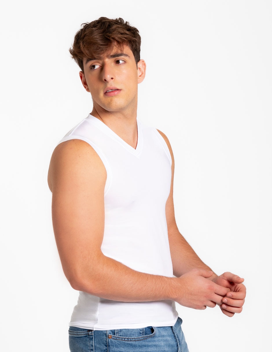 Camiseta cuello V para hombre 2